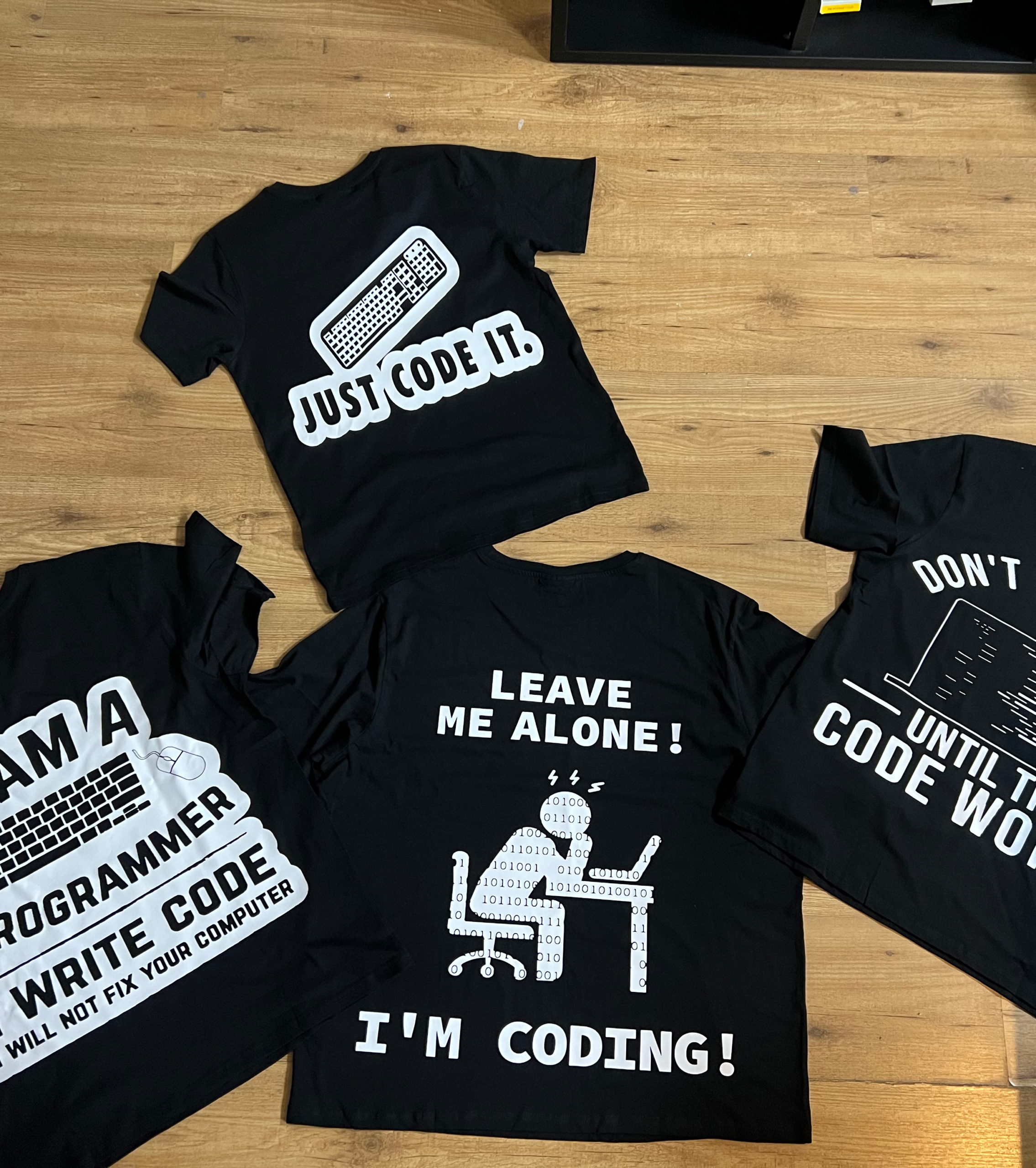 Tshirt Team E-tailors